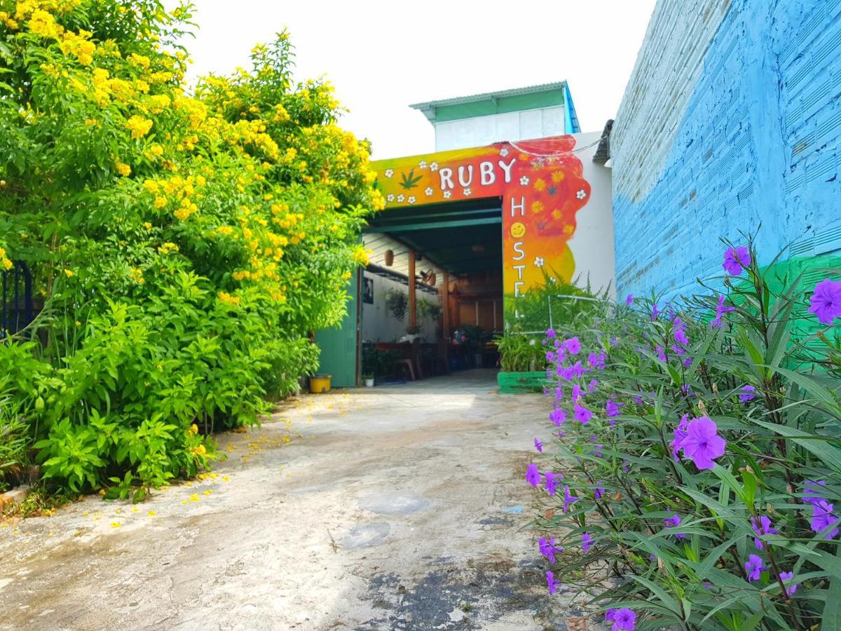 Ruby Phu Quoc Hostel Exterior foto