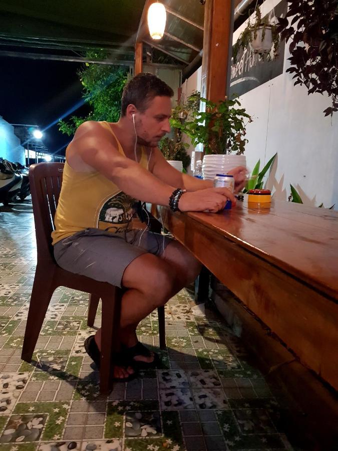 Ruby Phu Quoc Hostel Exterior foto
